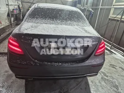 2017, Mercedes-Benz / E 300, 64192 км., gas