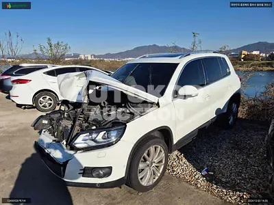2015, Volkswagen / Tiguan, VIN: WVGZZZ5NZFW567537, diesel
