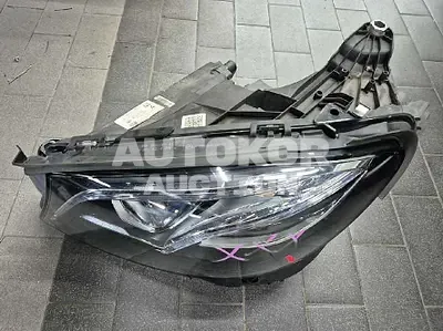 2017, Mercedes-Benz / E 220, unknown