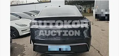 2025, Tesla / Model Y, 18250 км., electric, 180 куб.см.