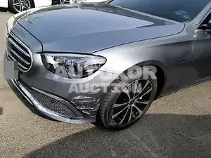 2021, Mercedes-Benz / E 300, unknown