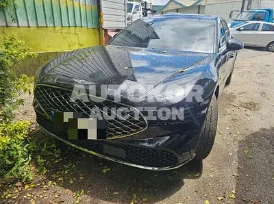 2022, Genesis / G90, 37519 км., gas, 3500 куб.см.