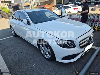 2017, Mercedes-Benz / E 200, VIN: WDDZF4CB5HA129194, 97374 км., gas, 1991 куб.см.