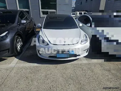 2022, Tesla / Model 3, 87307 км., electric