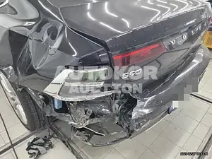 2019, Volvo / S90, VIN: LVYPS102DKP066185, 40000 км., gas