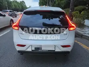 2017, Volvo / V40, VIN: YV1MV79K0H2418438, 25000 км., diesel, 1969 куб.см.