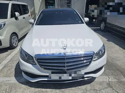 2019, Mercedes-Benz / E 300, 60643 км., hybrid
