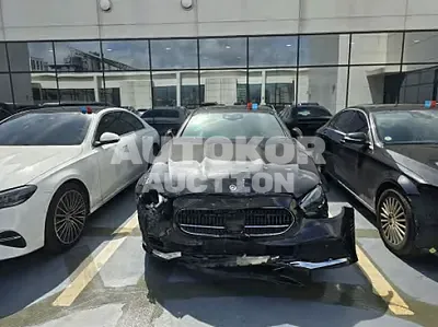 2022, Mercedes-Benz / e350, VIN: W1KZF8GB6NB070783, 54854 км., hybrid