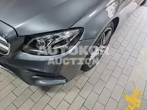 2020, Mercedes-Benz / E 300, unknown