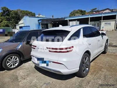 2022, Genesis / gv70 electrified, 22795 км., electric