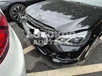 2016, Mercedes-Benz / E 300, 90718 км., gas, 3500 куб.см.