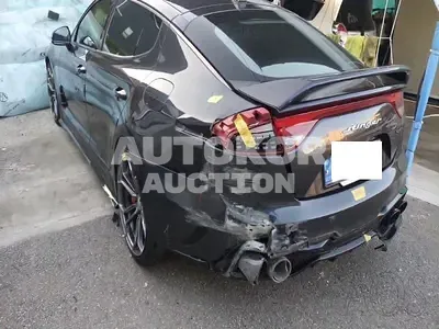 2018, Kia / Stinger, VIN: KNAE751CBJS002500, 80394 км., gas