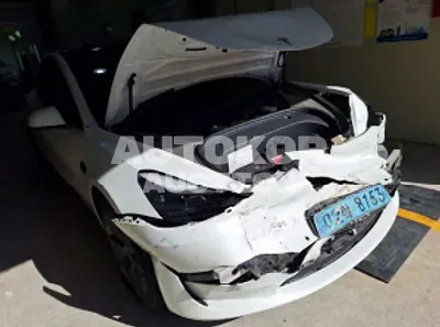 2021, Tesla / Model 3, VIN: 5YJ3E1EB1MF891619, 67766 км., electric