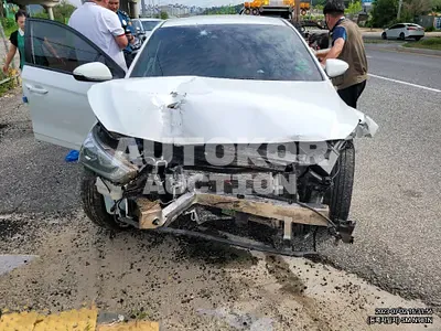 2020, Hyundai / Ioniq, VIN: KMHC851JFLU052477, electric