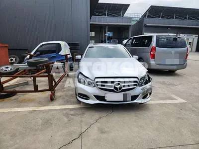 2016, Mercedes-Benz / e220, 273797 км., diesel