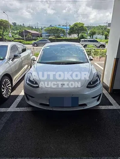 2022, Tesla / Model 3, 80823 км., electric