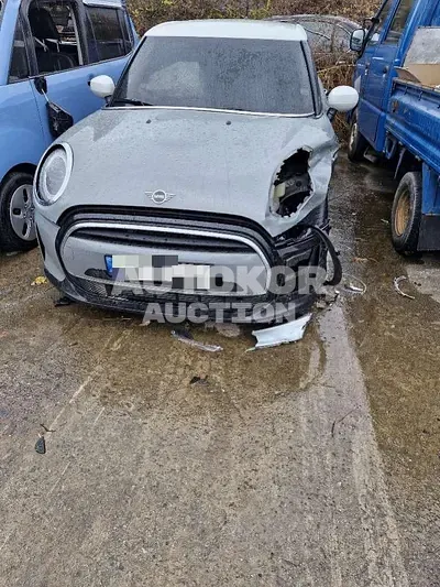 2022, MINI / Cooper, 70000 км., gas