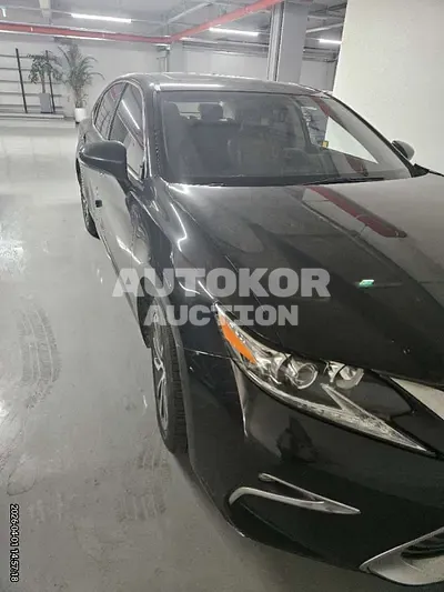 2015, Lexus / es300h, 178517 км., hybrid