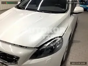 2015, Volvo / V40, VIN: YV1MV845BF2248093, 90126 км., diesel