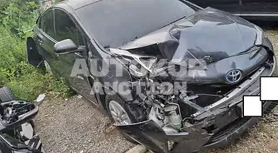 2017, Toyota / Prius, VIN: JTDKBRFUXH3569143, 119610 км., hybrid