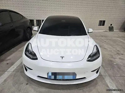 2021, Tesla / Model 3, 152852 км., electric