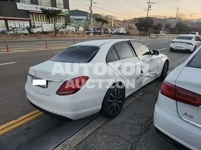 2019, Mercedes-Benz / c200, VIN: WDDWF8AB3KR506126, 37912 км., gas