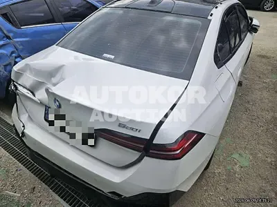 2023, BMW / 520i, 60000 км., hybrid
