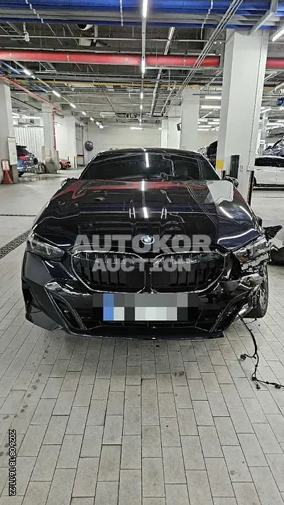 2025, BMW / 530, 7579 км., hybrid