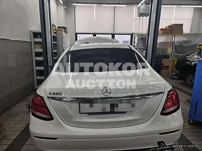 2020, Mercedes-Benz / E 220, 31714 км., diesel