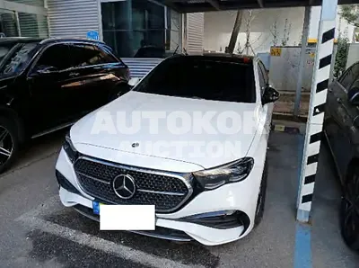 2025, Mercedes-Benz / e300, 17502 км., hybrid