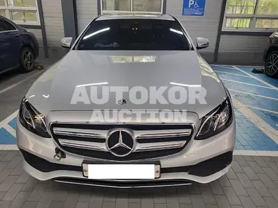 2019, Mercedes-Benz / e300, VIN: WDVZF4JB6KA518310, 90013 км., gas