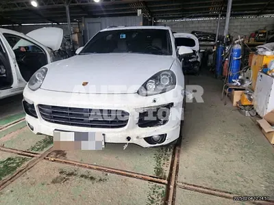 2016, Porsche / Cayenne, 151730 км., diesel