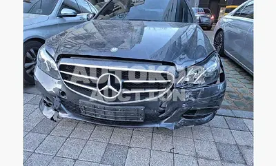 2015, Mercedes-Benz / E 220, 118373 км., diesel, 2143 куб.см.