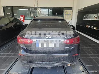 2016, Infiniti / Q50, 107280 км., hybrid