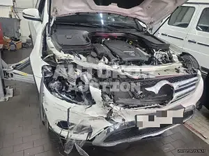 2019, Mercedes-Benz / GLC 300, VIN: WDC0G4KB3KF666121, 23705 км., gas