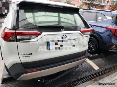 2023, Toyota / RAV4, VIN: JTMDWRFV5PD576712, hybrid