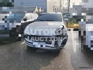 2023, Porsche / Macan, 10498 км., gas