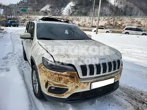 2019, Jeep / Cherokee, VIN: 1C4PJMCB9KD443095, gas