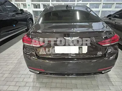 2018, Genesis / G80, 223491 км., gas, 3300 куб.см.