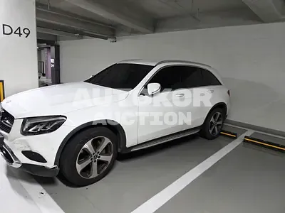 2019, Mercedes-Benz / GLC 300, VIN: WDC0G4KB4KF634083, 25495 км., gas