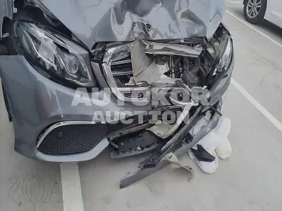2019, Mercedes-Benz / E 300, VIN: WDDZF4KBXKA655295, gas