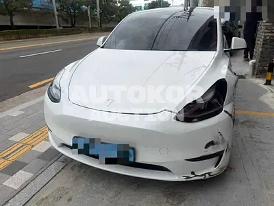 2025, Tesla / Model Y, 55562 км., electric 2025, Tesla / Model Y, 55562 км., electric