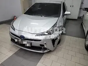 2021, Toyota / Prius, VIN: JTDKAMFU8N3159359, 5852 км., hybrid