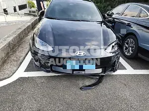 2022, Hyundai / Ioniq, VIN: KMHM541AFPA009666, 18359 км., electric, 111 куб.см.