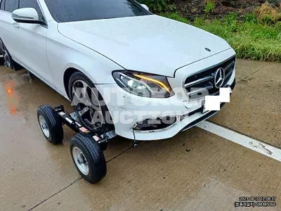 2020, Mercedes-Benz / E 250, VIN: WDDZF4FBXLA737782, 51791 км., gas