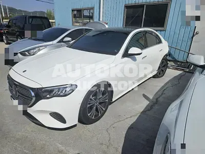 2024, Mercedes-Benz / E 200, 4008 км., gas