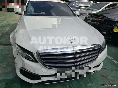 2017, Mercedes-Benz / E 300, 53052 км., gas