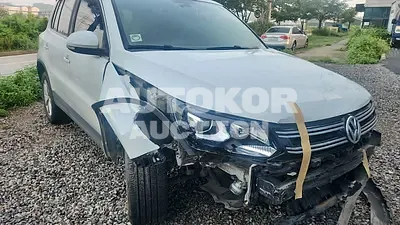 2016, Volkswagen / Tiguan, VIN: WVGZZZ5NZGW556044, 74471 км., diesel