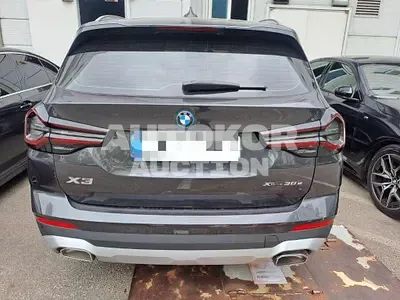 2024, BMW / 330, 3711 км., gas