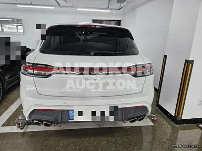 2022, Porsche / Macan, 32980 км., gas